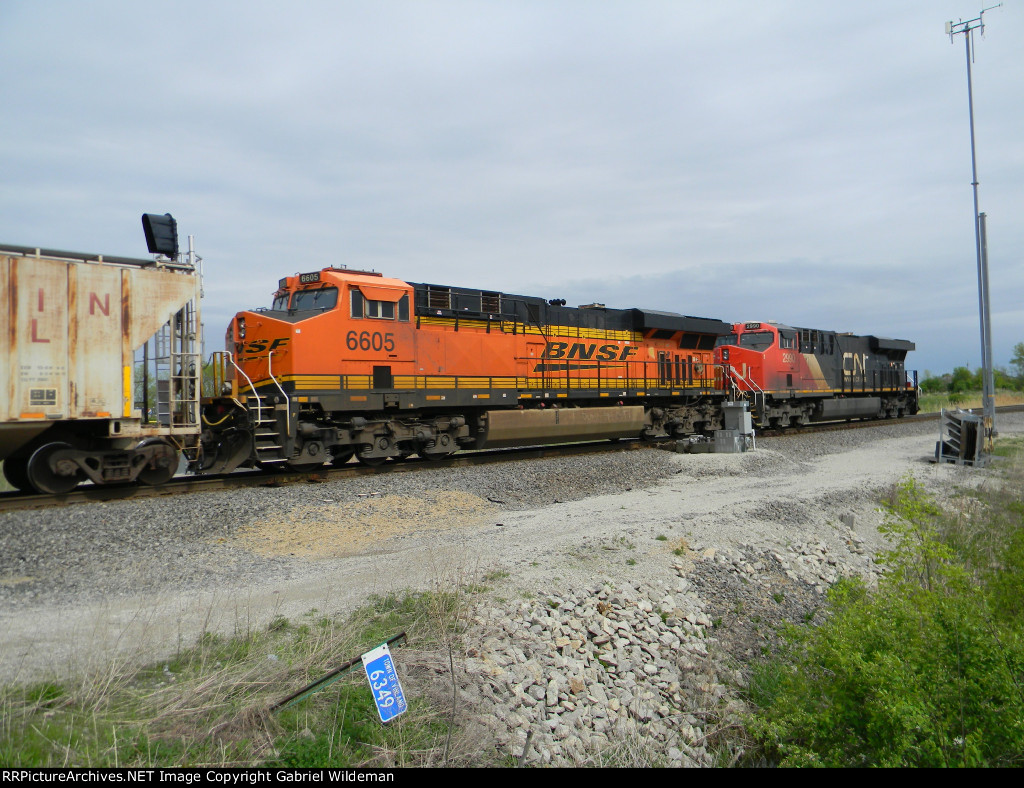BNSF 6605 & CN 2990 DPUs